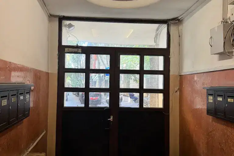 Two-room apartment on the ground floor in Doktorski Pametnik, Sofia