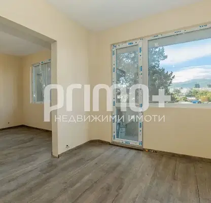 Photo 3 — Three-room apartment in Druzhba 1 with terrace and elevator