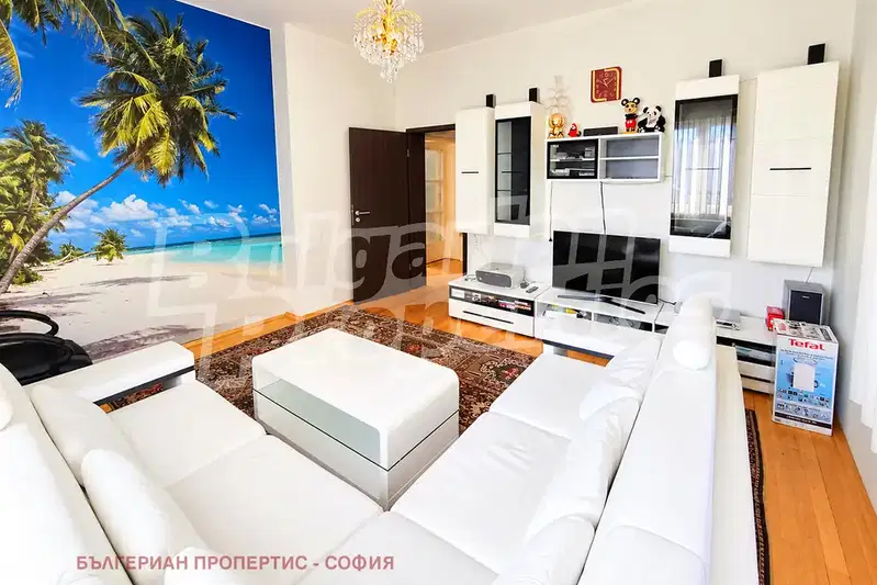 Многостаен апартамент в София, Хаджи Димитър