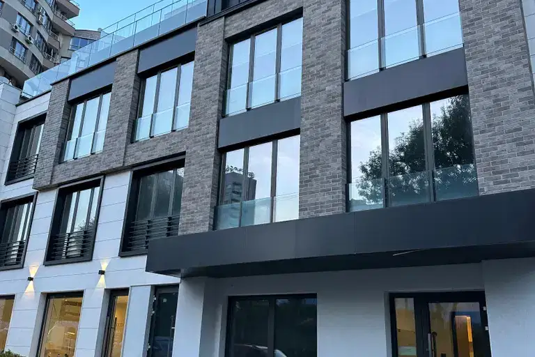 Two-room apartment on Nikolay Haitov St in Sofia with elevator