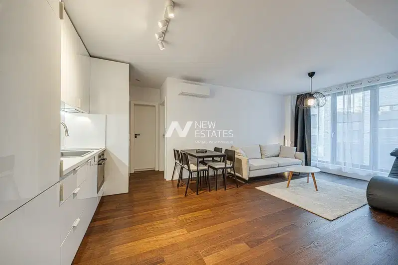 Three-room apartment with parking in Iztok district, Sofia