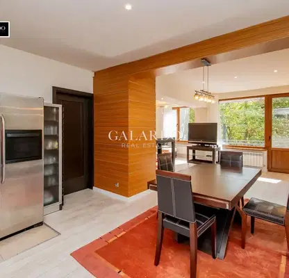 Photo 2 — Two-room apartment with glazed balcony in Iztok, Sofia