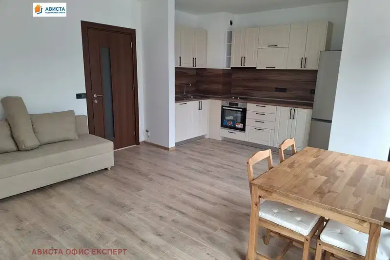 Three-room apartment in Krastova vada with new furnishings