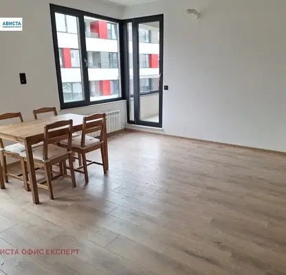 Photo 4 — Three-room apartment in Krastova vada with new furnishings