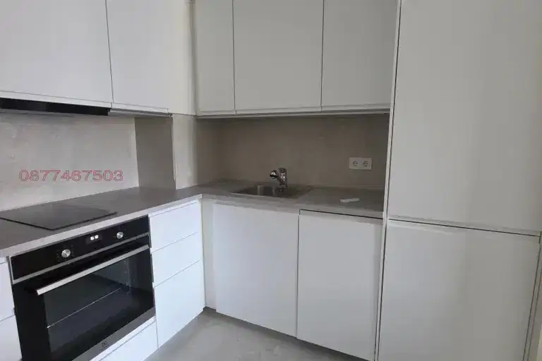 South-facing 3-room apartment with garage in Krastova vada, Sofia