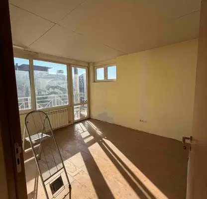 Photo 4 — Spacious 3-room apartment with garage in Lagera, Sofia