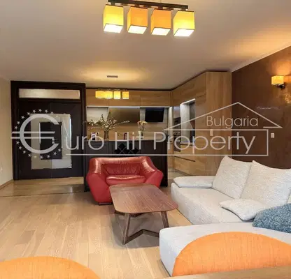 Photo 2 — Spacious 4-room apartment with panoramic view in Lozenets