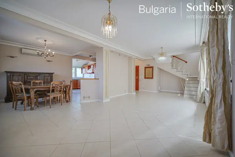 Spacious 3-room apartment in Lozenets with two terraces