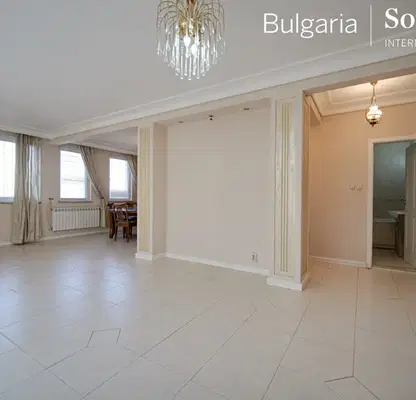Photo 3 — Spacious 3-room apartment in Lozenets with two terraces