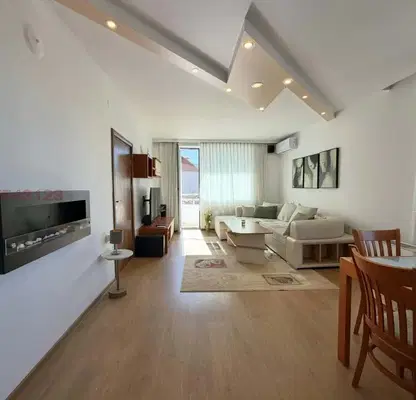 Photo 2 — Three-room apartment with two terraces in Lozenets, Sofia