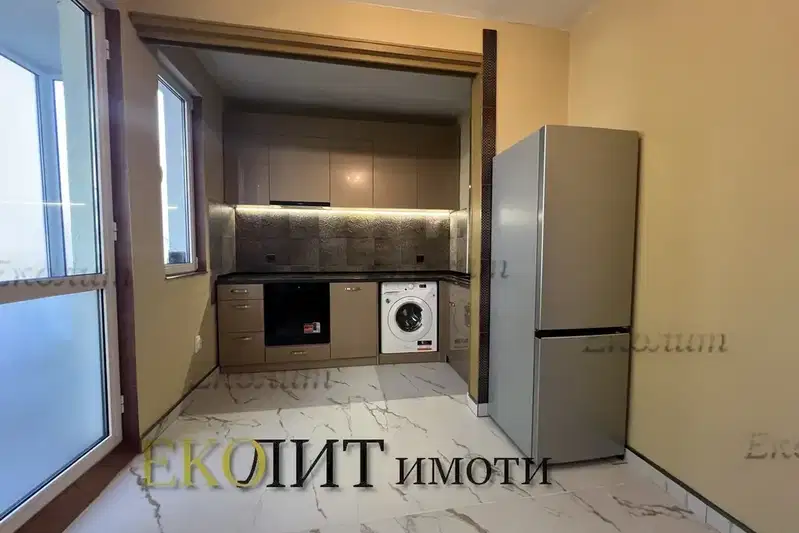 Three-room apartment with two terraces in Lozenets, Sofia