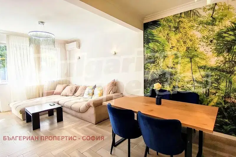 Тристаен апартамент в София, Лозенец