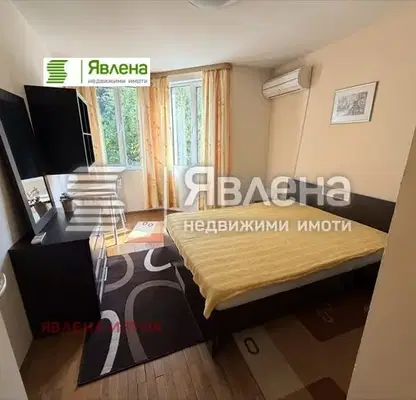 Photo 2 — Spacious 3-room apartment in Lozenets with functional layout