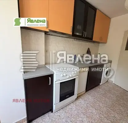 Photo 5 — Spacious 3-room apartment in Lozenets with functional layout