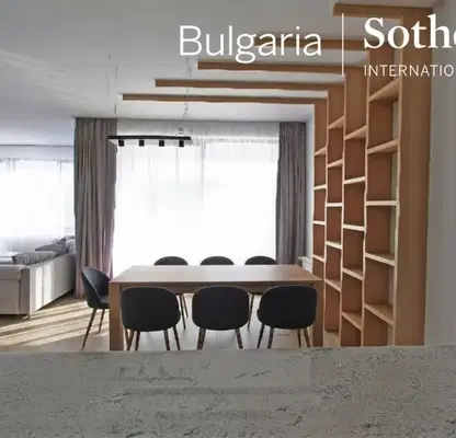 Photo 2 — Spacious 4-room apartment in Lozenets with parking space
