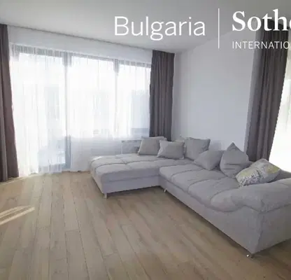 Photo 3 — Spacious 4-room apartment in Lozenets with parking space
