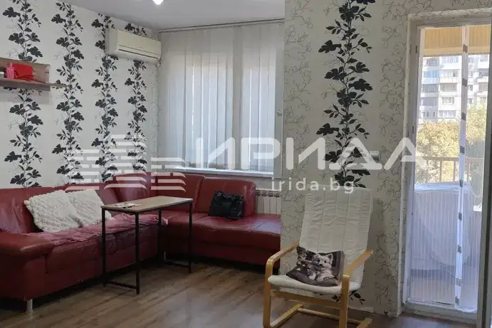 Двустаен апартамент в София, Люлин 6