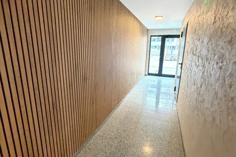 Two-room apartment in Malinova Dolina with parking space