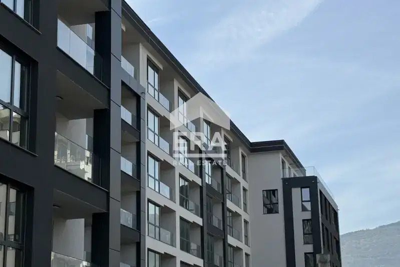 Three-room apartment in Malinova dolina with balcony and garage