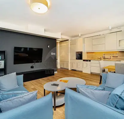 Photo 3 — Spacious 4-room apartment with landscaped yard in Malinova dolina