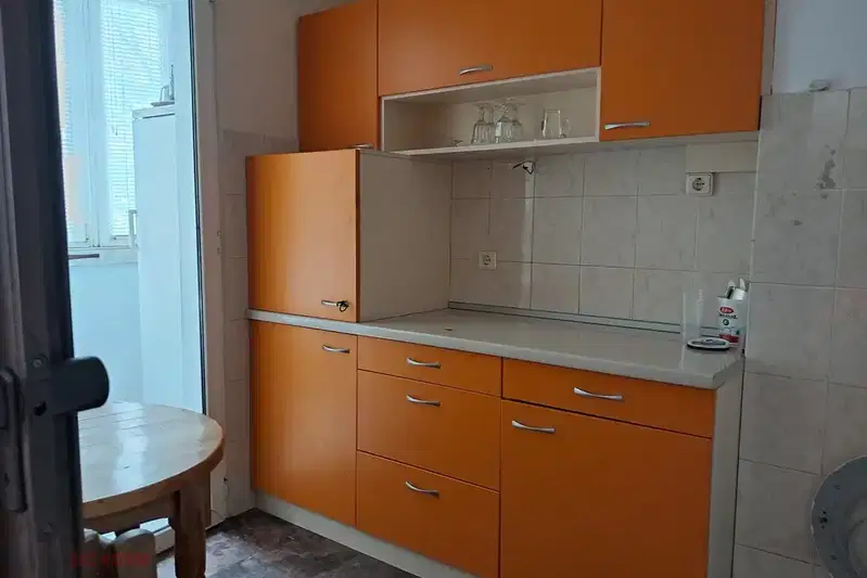 Two-room apartment in Meditsinska Akademiya, Sofia, 3rd floor