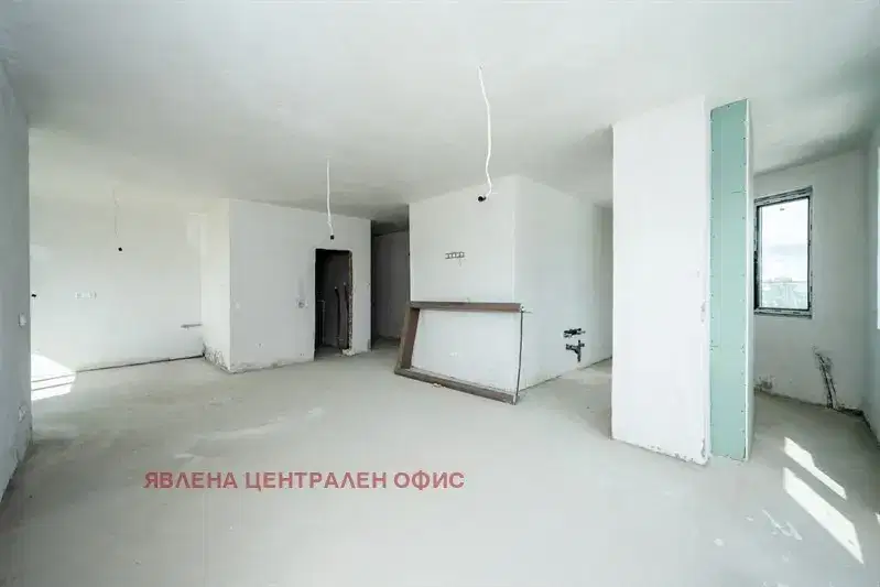 Многостаен апартамент в София, Младост 1