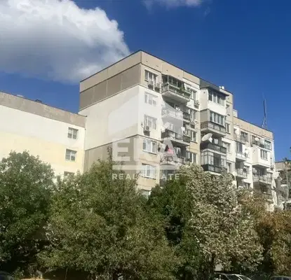 Снимка 2 — Двустаен апартамент в Младост 2 с тераса