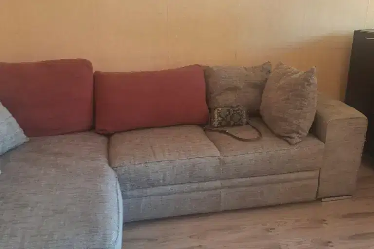 One-room apartment in Mladost 3 with east/south aspect