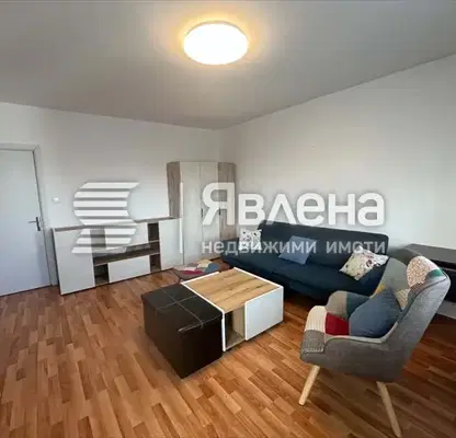 Photo 2 — Three-room apartment in Mladost 3 with glazed terrace