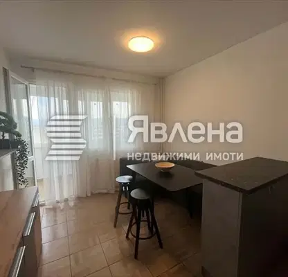 Photo 4 — Three-room apartment in Mladost 3 with glazed terrace