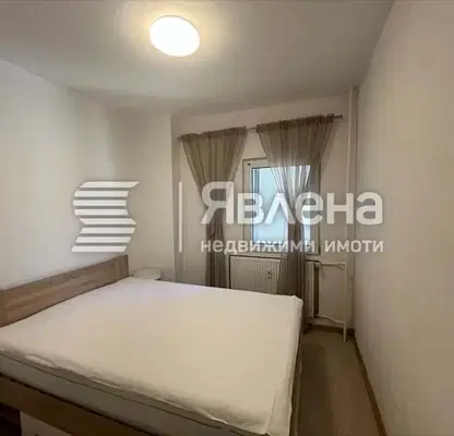 Photo 5 — Three-room apartment in Mladost 3 with glazed terrace
