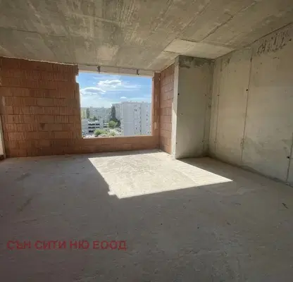 Photo 5 — Three-room apartment in Nadezhda 2 with terrace and southeast aspect