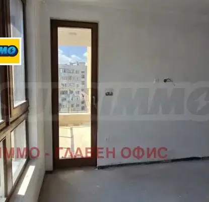 Снимка 5 — Тристаен апартамент с покривна тераса в Обеля 1, София