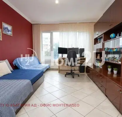 Photo 4 — Three-room apartment in Obelya 2 with two terraces