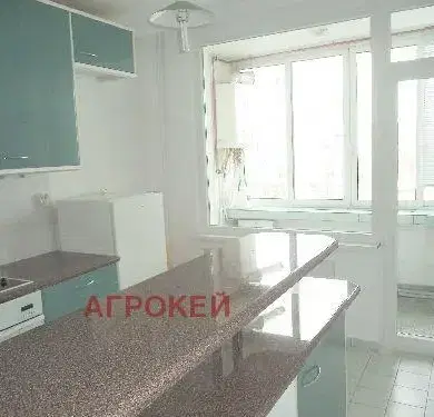 Снимка 3 — Тристаен апартамент в София, Павлово