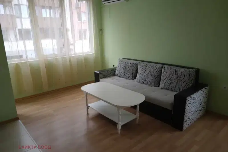 Two-room apartment in Reduta with terrace and parking space
