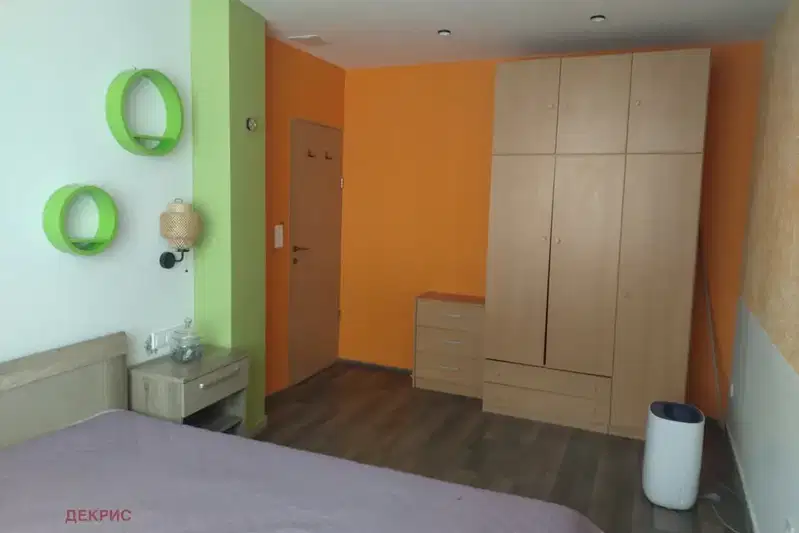Two-room apartment in Strelbishte with elevator and air conditioning