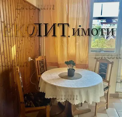 Снимка 2 — Тристаен апартамент с две тераси в Стрелбище, София