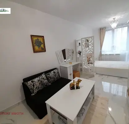 Photo 2 — One-room apartment in Studentski Grad with video surveillance