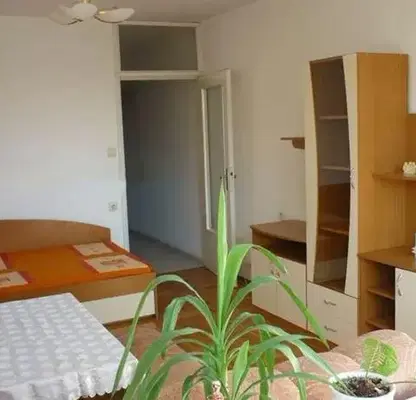 Photo 2 — One-room apartment in Suhata reka, Sofia with elevator