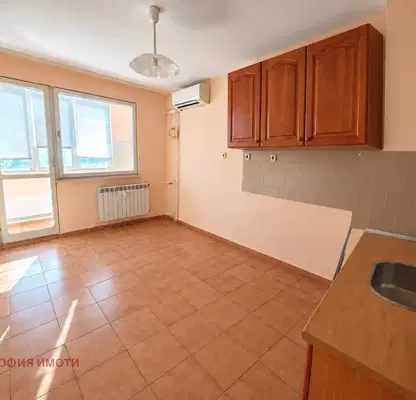 Снимка 5 — 2-стаен апартамент с голяма тераса в Света Троица, София