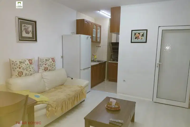 Two-room apartment in Svoboda with glazed balcony