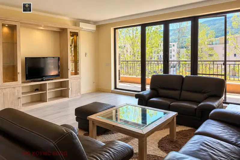 Four-room apartment in Sofia, Vitosha with three terraces
