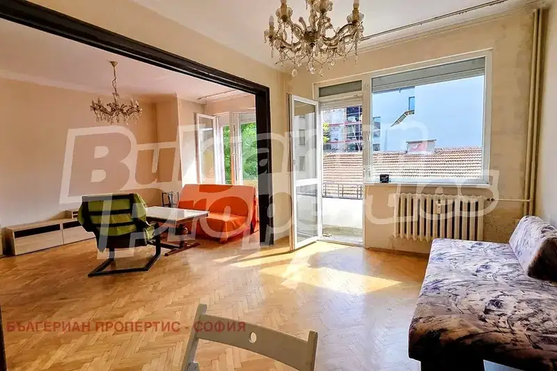 3-room apartment in Yavorov with two terraces