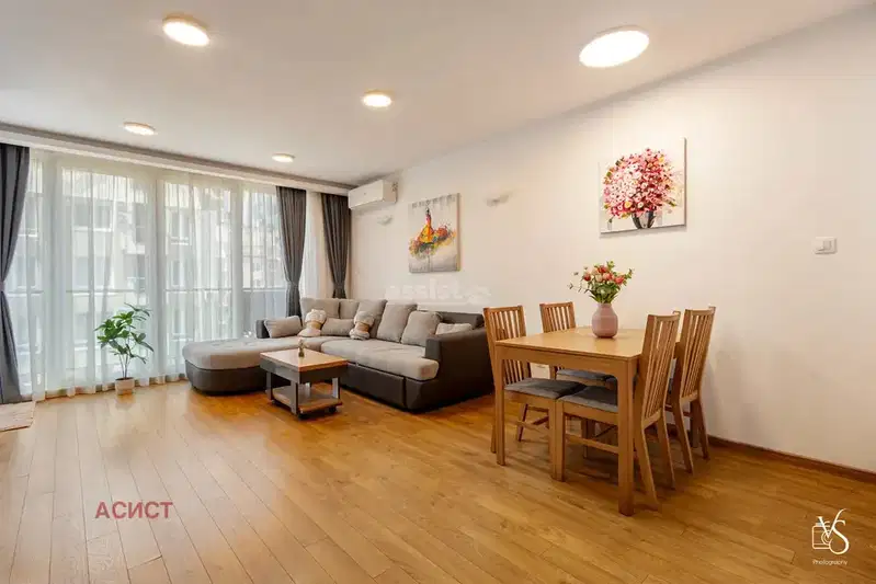 2-room apartment in Zona B-18 with terrace and parking