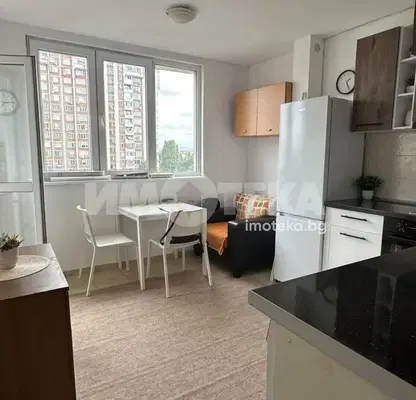 Photo 2 — Two-room apartment in Zona B-5 with elevator in Sofia