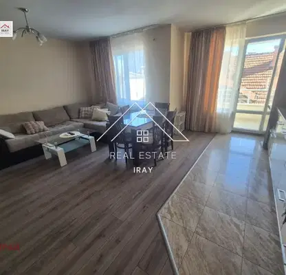 Photo 2 — Three-room apartment with two terraces in the centre of Stara Zagora
