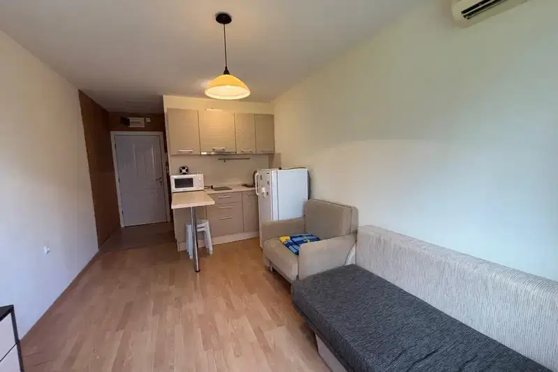 Studio apartment in Sveti Vlas with pool view