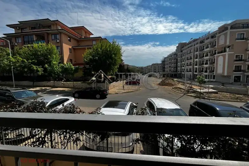 Studio apartment in Sveti Vlas with balcony and pool