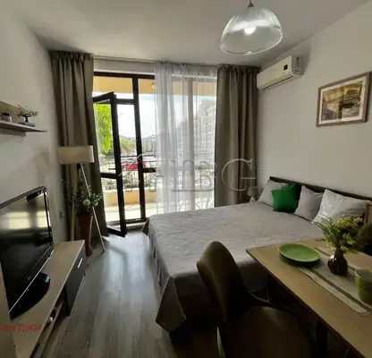 Photo 3 — Studio apartment in Sveti Vlas with balcony and pool